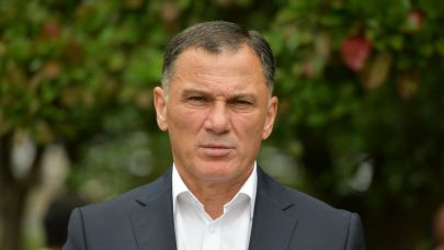 Отар Хеция