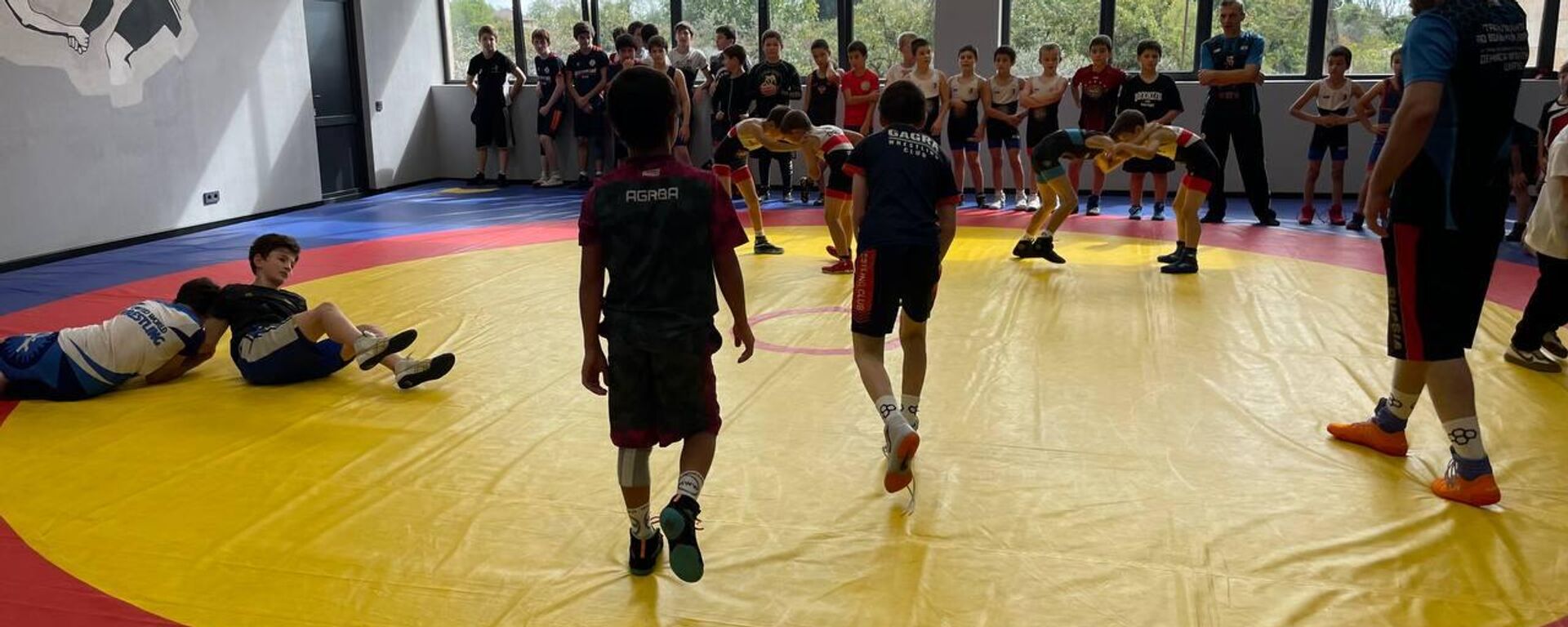 Залы для занятий вольной борьбой и боксом открыли в Лыхны - Sputnik Аҧсны, 1920, 28.09.2025