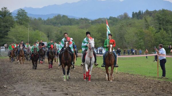 Определены победители конноспортивных соревнований на Мыкуашта - Sputnik Абхазия