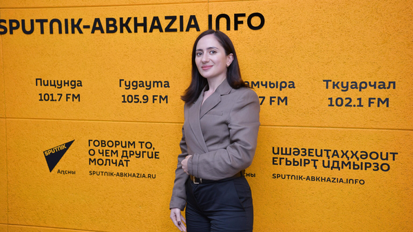 Џьынџьалԥҳа еиҭалҳәеит Ашанеи жәларбжьаратәи агәыҳалалратә еиҿкаареи русеицура шеиҿкаахо - Sputnik Аҧсны