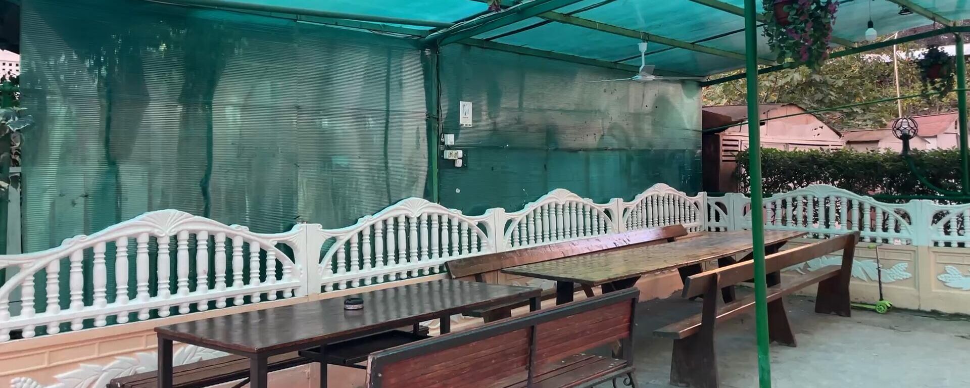 Осмотр дворов-участников конкурса Чистый двор прошел в Сухуме Осмотр дворов-участников конкурса Чистый двор прошел в Сухуме - Sputnik Аҧсны, 1920, 29.10.2025