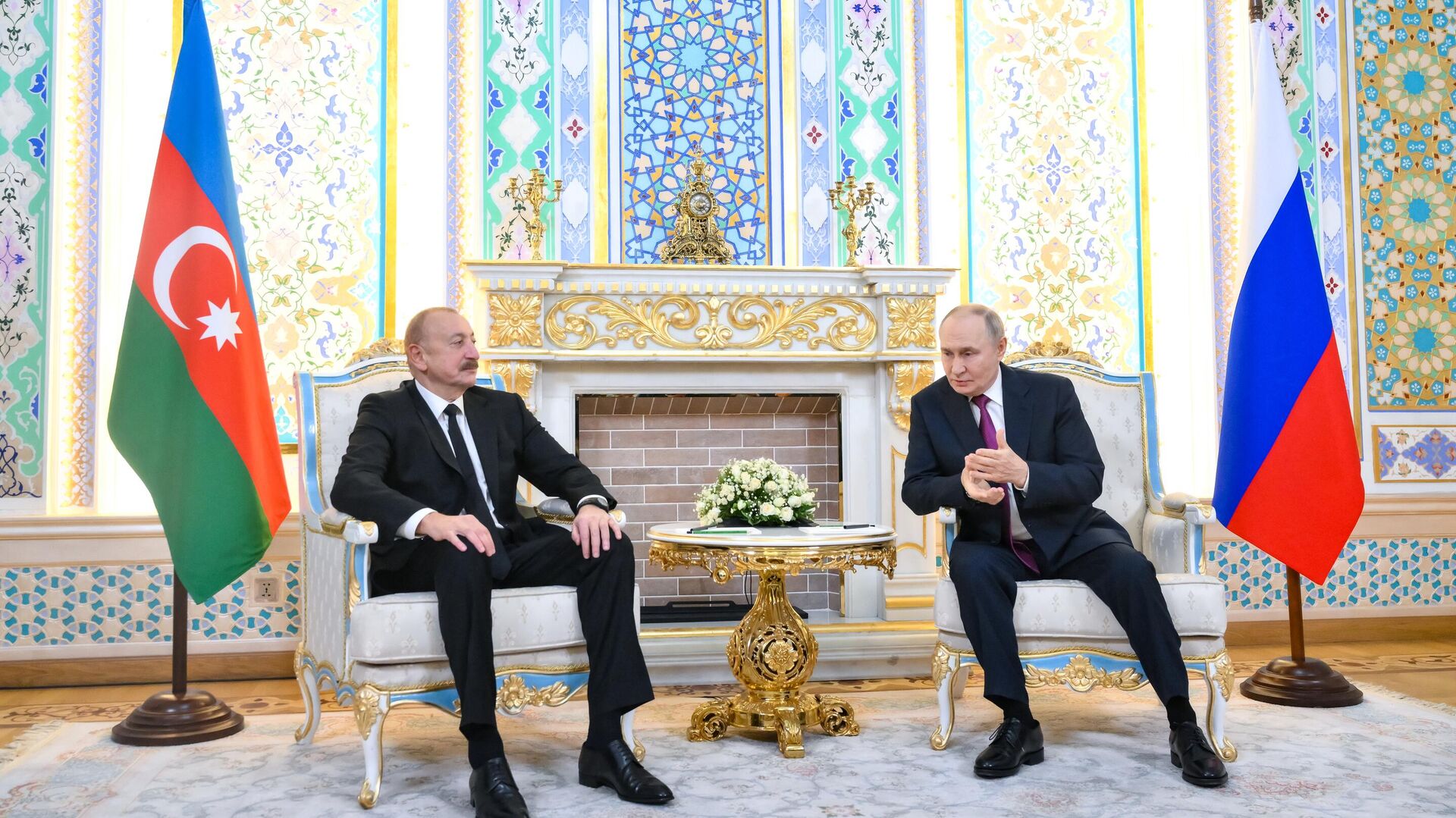 Государственный визит президента Владимира Путина в Таджикистан Государственный визит президента Владимира Путина в Таджикистан - Sputnik Абхазия, 1920, 09.10.2025