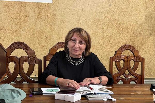 Встреча абхазских и северокавказских писателей Встреча абхазских и северокавказских писателей - Sputnik Аҧсны