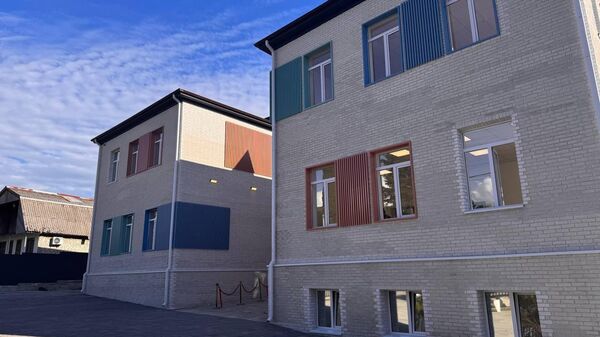 Гудаутская школа № 4 имени Оскара Гвазава открылась после капитального ремонта - Sputnik Абхазия