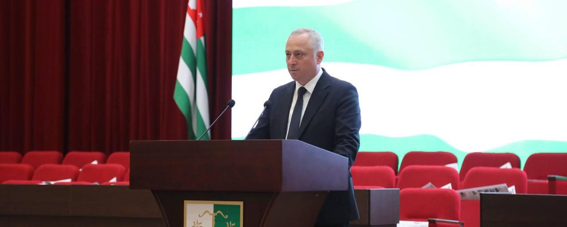 Выступление Президента Абхазии Бадры Гунба на юбилейном торжестве партии Амцахара - Sputnik Абхазия, 1920, 16.10.2025