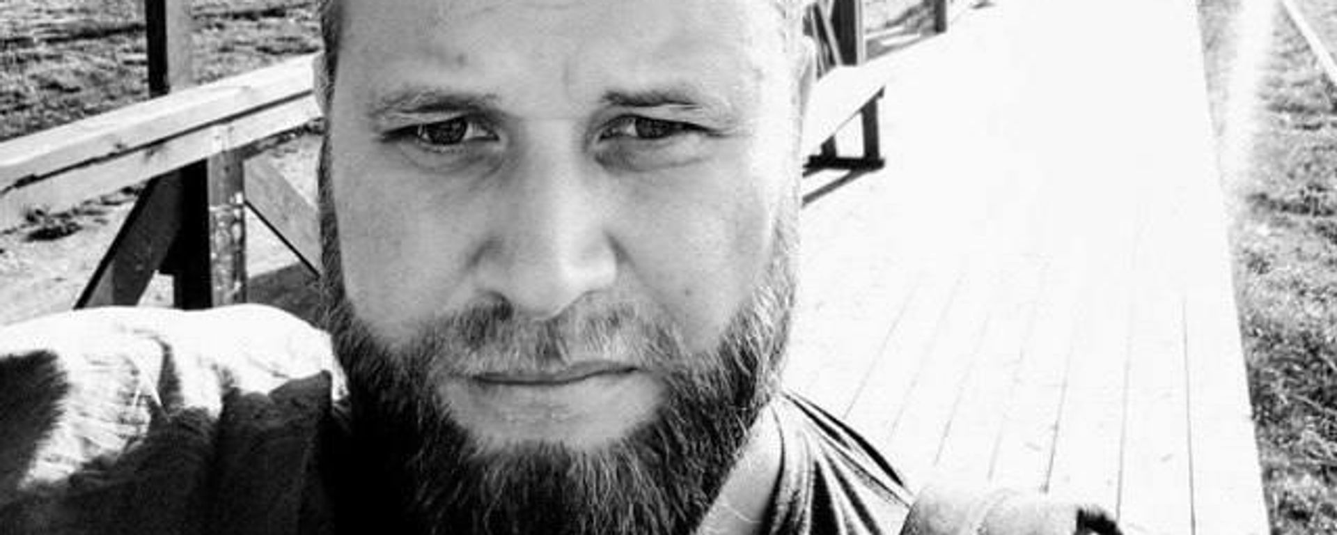 Военкор РИА Новости Иван Зуев погиб в Запорожской области при выполнении журналистского задания - Sputnik Абхазия, 1920, 16.10.2025