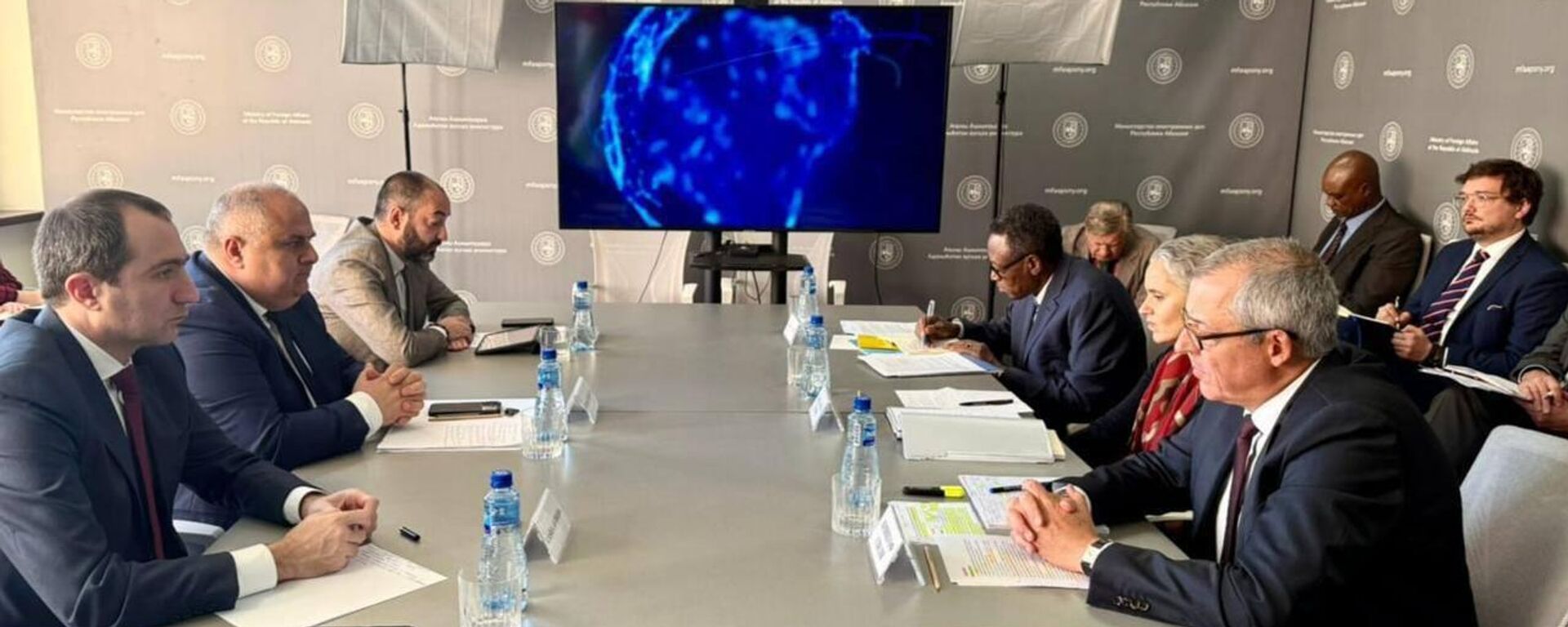 Подготовка к 65-му раунду международных Женевских дискуссий обсудили в Министерстве иностранных дел Абхазии - Sputnik Абхазия, 1920, 17.10.2025