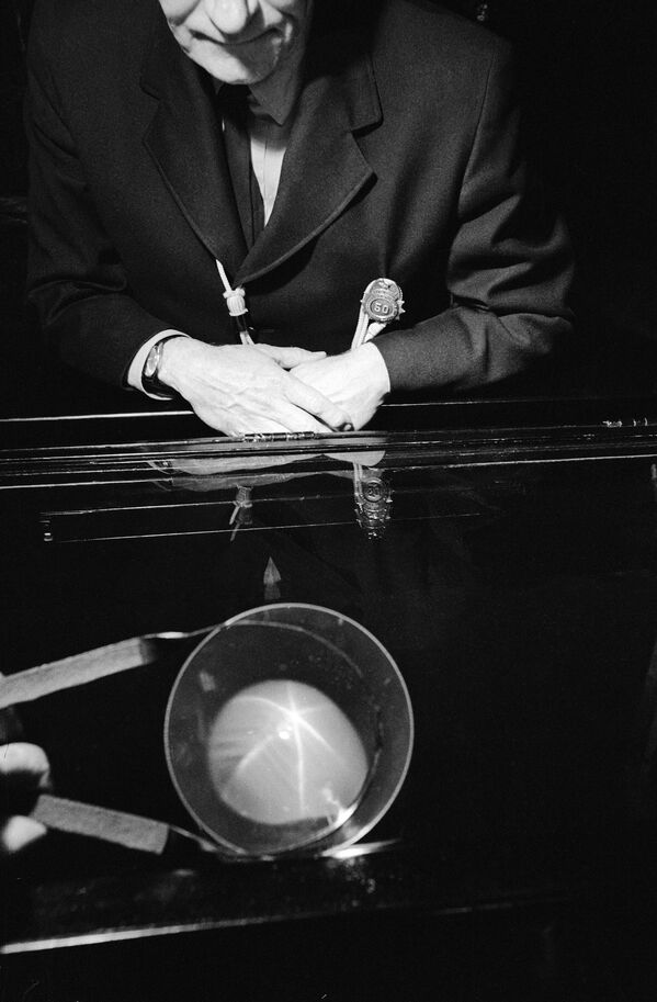 В 1965 году в Американском музее естественной истории был выставлен знаменитый сапфир &quot;Звезда Индии&quot;. Позже этот и другие драгоценности были украдены, а трое преступников получили тюремные сроки. - Sputnik Абхазия