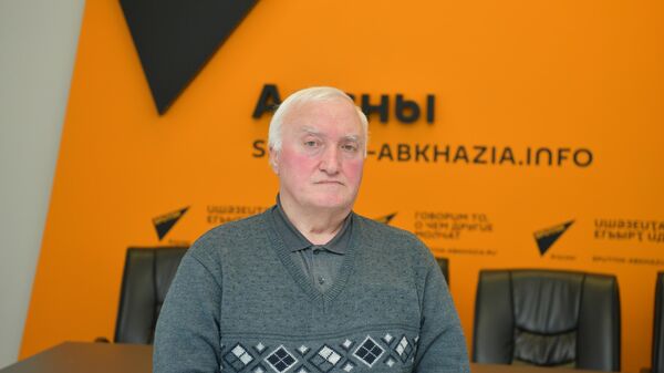 Асахьатә галереиа ҳамҭас иаҭоуп Гиви Смыр иҭыхымҭа: агалереиа аиҳабы иҿцәажәара - Sputnik Аҧсны