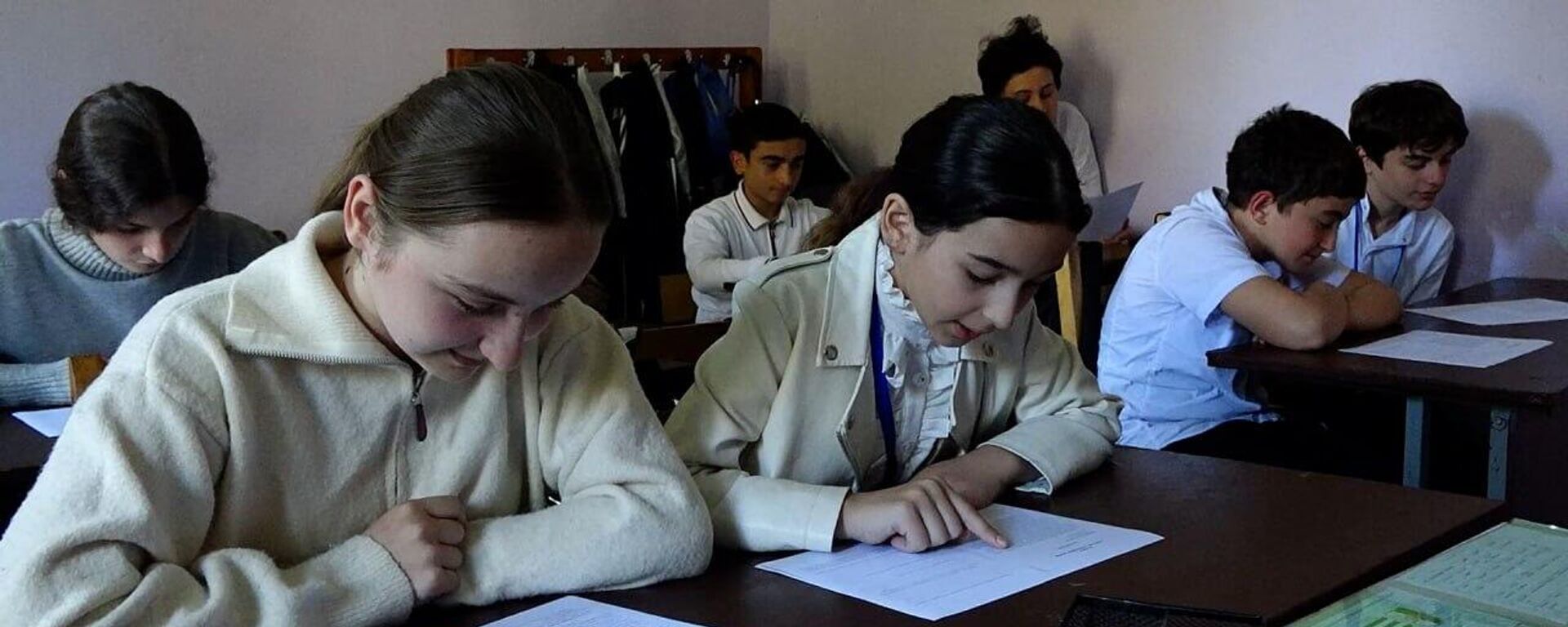 Урок для учителя: российские специалисты обучают абхазских преподавателей Урок для учителя: российские специалисты обучают абхазских преподавателей - Sputnik Абхазия, 1920, 24.10.2025