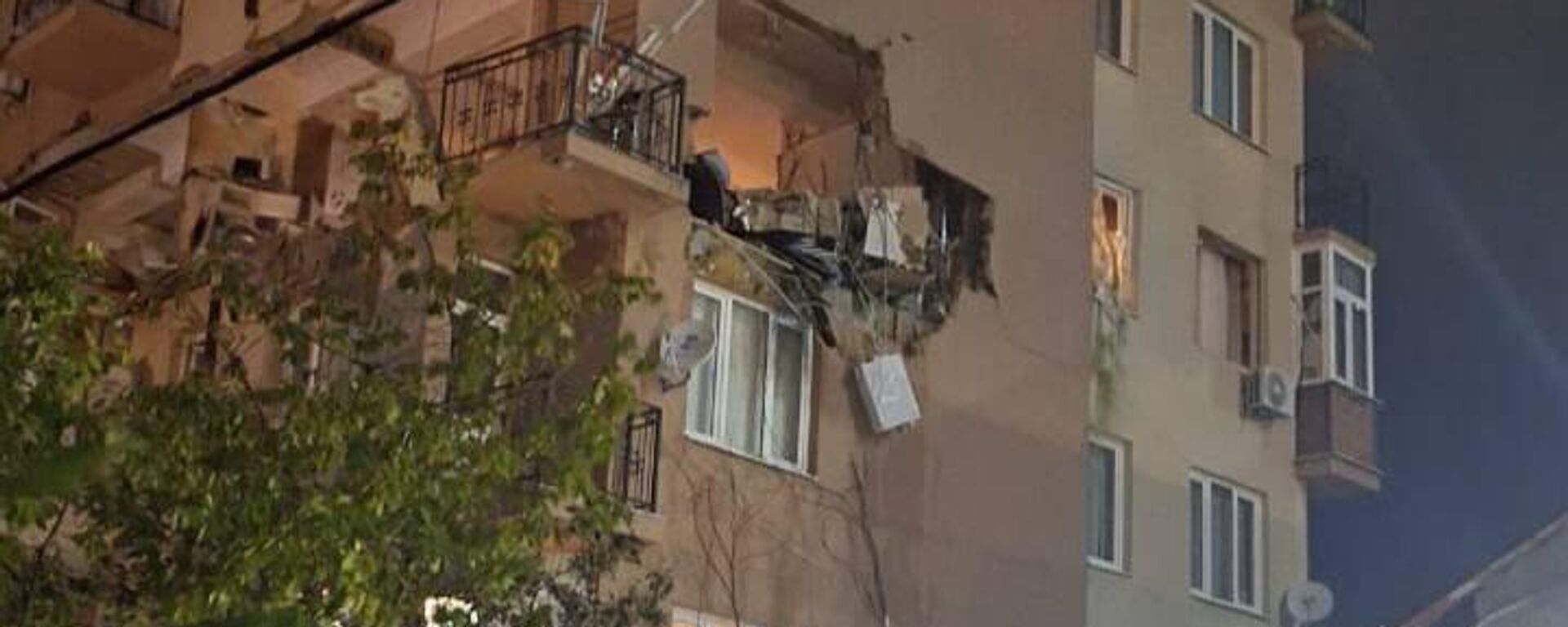 Один человек погиб, трое пострадали при взрыве бытового газа в многоквартирном доме в Сочи - Sputnik Абхазия, 1920, 25.10.2025