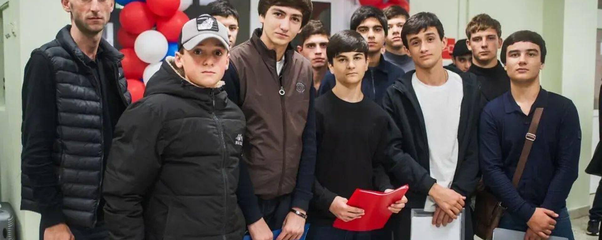 Делегация из Абхазии примет участие в образовательной программе в Санкт-Петербурге - Sputnik Абхазия, 1920, 25.10.2025