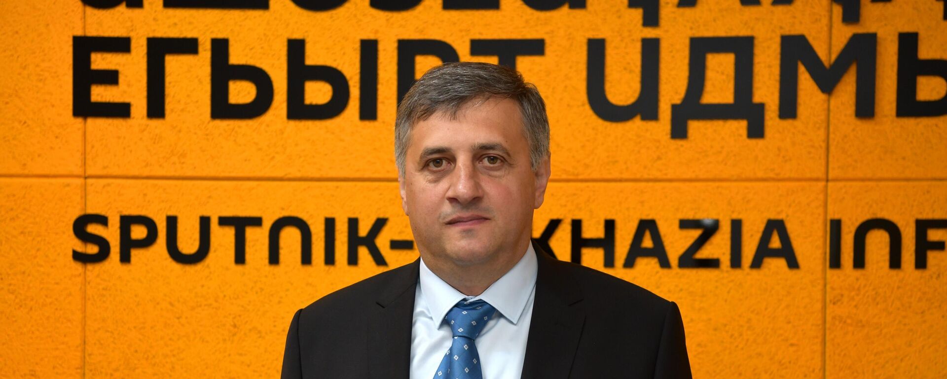 Всероссийский форум гостеприимства: какие мосты выстроены между Абхазией и Красноярском Всероссийский форум гостеприимства: какие мосты выстроены между Абхазией и Красноярском - Sputnik Абхазия, 1920, 27.10.2025