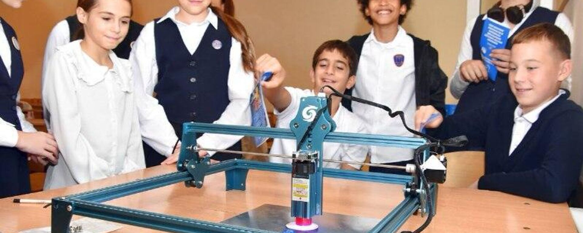 Апроект Аԥсны Аҳәынҭқарраҿы еиҭаҵуа атехнопарк аҳәаақәа ирҭагӡаны Галтәи 1-тәи ашкол аҿы имҩаԥысит атехнологиатә ҟазаратә-класс - Sputnik Аҧсны, 1920, 28.10.2025