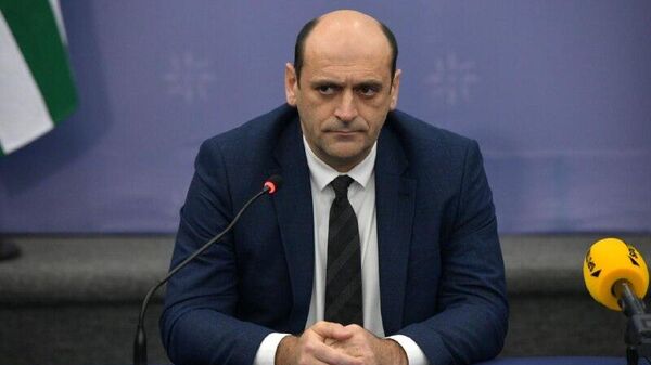 Дамир Квициния утвержден Парламентом в должности первого заместителя генпрокурора Абхазии - Sputnik Абхазия