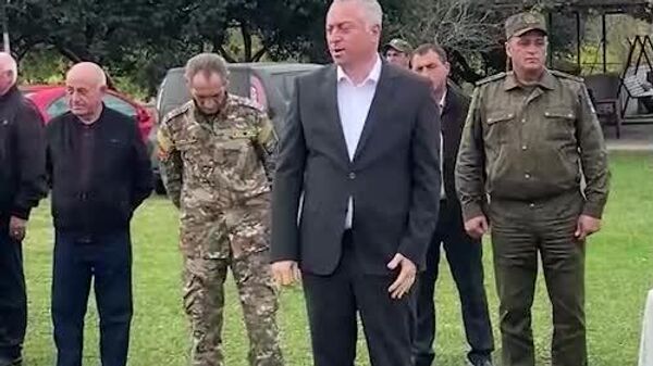 Аԥсны Арбџьармчқәа ркомандаҟаҵаҩ хада Бадра Гәынба абаталион Горец аветеранцәа дырԥылеит - Sputnik Аҧсны