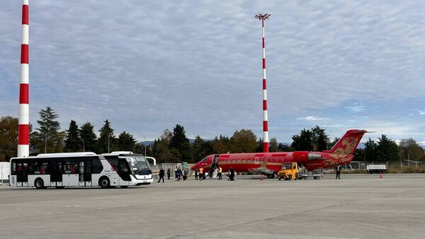 Первый рейс зимнего графика работы сухумского аэропорта прибыл из Москвы - Sputnik Аҧсны