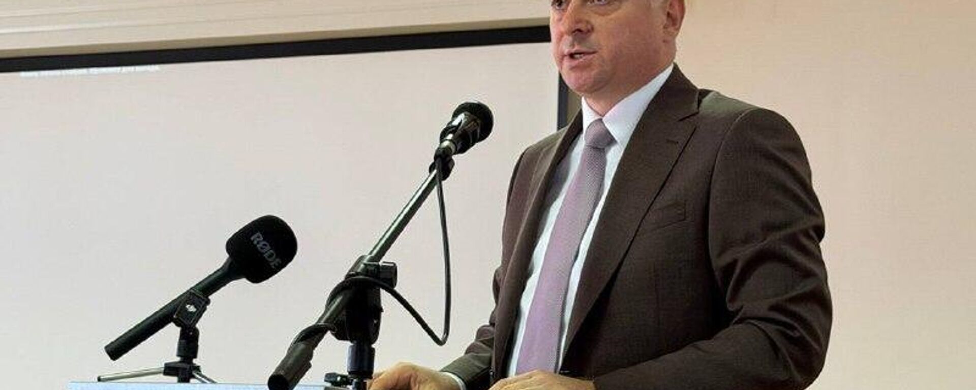 Аԥсны Арбџьармчқәа рыдҵаҟаҵаҩ хада Бадра Гәынба ар рымҽхакыҭбаалатәи азыҟаҵарақәа рылҵшәақәа реихшьаала ҟаиҵеит, 2026 шықәсазы ар русқәа рзы адҵақәа ҟаиҵеит - Sputnik Аҧсны, 1920, 04.11.2025