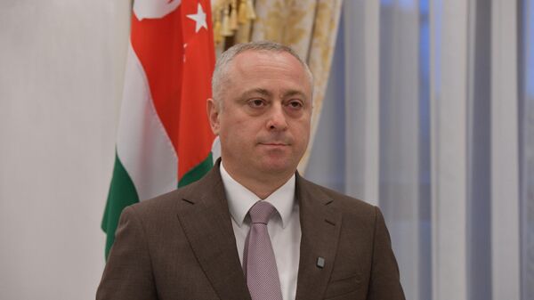Президент Абхазии Бадра Гунба - Sputnik Абхазия