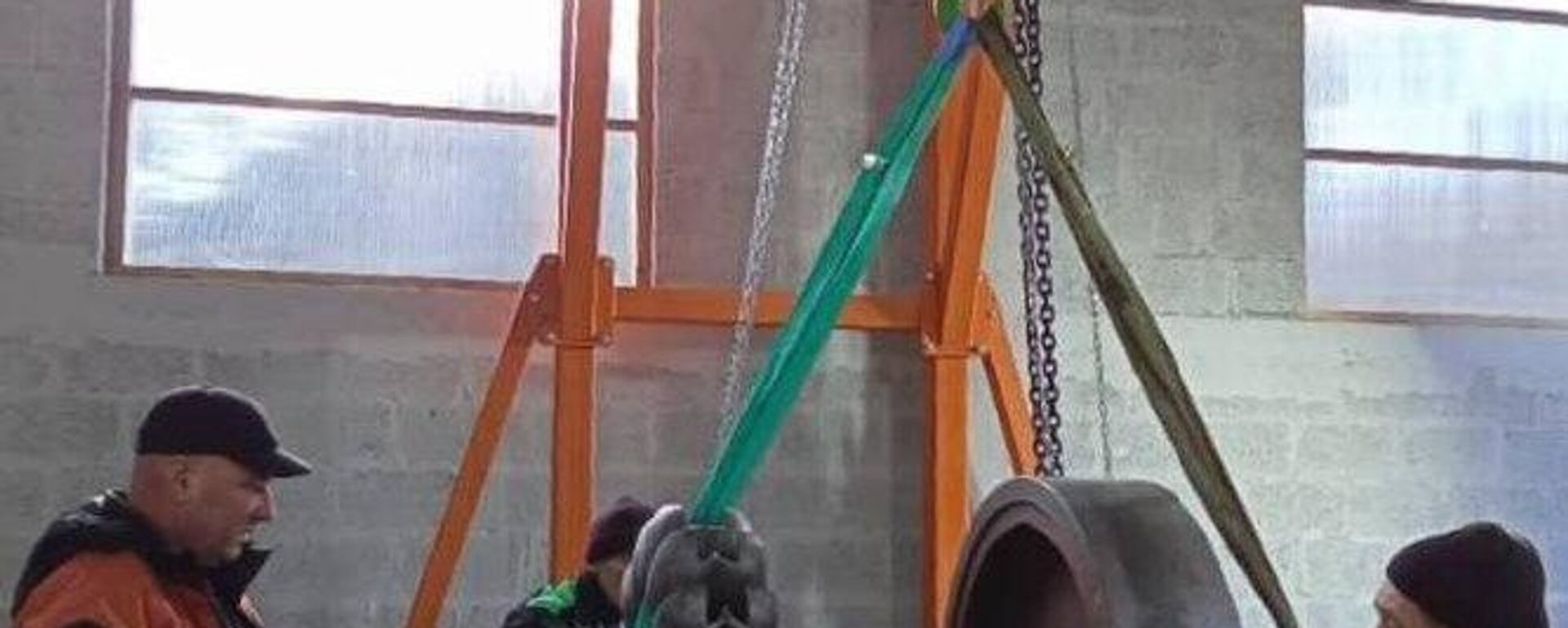 Новое оборудование для ГЭС доставили в высокогорное село Псху - Sputnik Абхазия, 1920, 06.11.2025