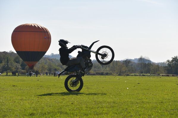 Мықә ақыҭан имҩаԥысит афестиваль "Агәабзиара ахырхарҭамҩақәа". Мықә ақыҭан имҩаԥысит афестиваль "Агәабзиара ахырхарҭамҩақәа". - Sputnik Аҧсны