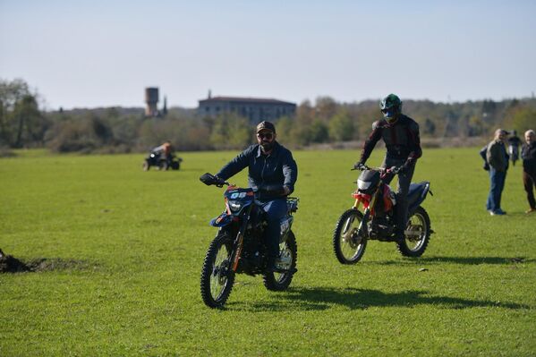 "Агәабзиара ахырхарҭамҩақәа" ари12-хәҭа рыла ишьақәгылоу атуристтә хырхарҭоуп, уахь иаҵанакуеит аҭыԥ ҷыдақәеи аԥсабаратә ҭыԥқәеи рҭаара. "Агәабзиара ахырхарҭамҩақәа" ари12-хәҭа рыла ишьақәгылоу атуристтә хырхарҭоуп, уахь иаҵанакуеит аҭыԥ ҷыдақәеи аԥсабаратә ҭыԥқәеи рҭаара. - Sputnik Аҧсны