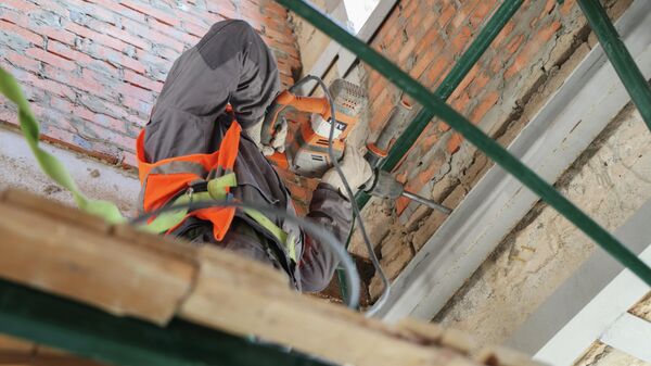 Строительные работы в Мариуполе - Sputnik Абхазия