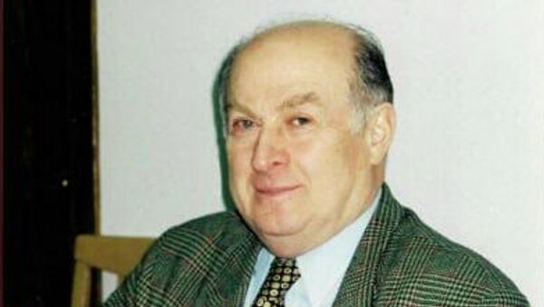 Экс-председатель Верховного суда Абхазии, почетный доктор АНА Георгий Колбая награжден орденом Ахьдз-Апша II степени - Sputnik Абхазия