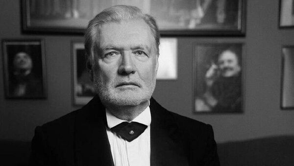 Скончался актер Владимир Симонов - Sputnik Абхазия