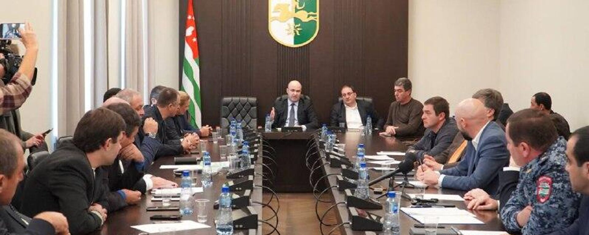 Расширенное заседание комитета по обороне и национальной безопасности прошло в Парламенте Абхазии 12 ноября - Sputnik Абхазия, 1920, 12.11.2025