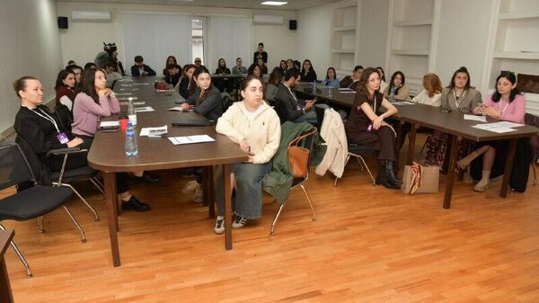 Аҟәа иҟоу Москва Аҩны аԥснытәи ажурналистцәа рзы есышықәсатәи амедиа-школ аанартит - Sputnik Аҧсны