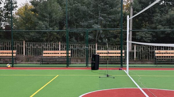 Спортивная площадка на территории лицея интерната им. Дзидзария в городе Сухум - Sputnik Абхазия