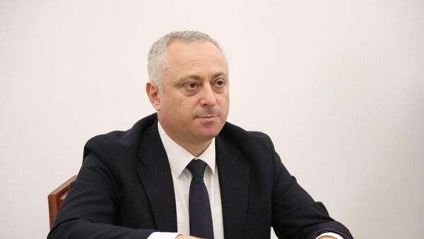 Встреча Бадры Гунба и Сергея Назарова, 13 ноября 2025 года - Sputnik Абхазия