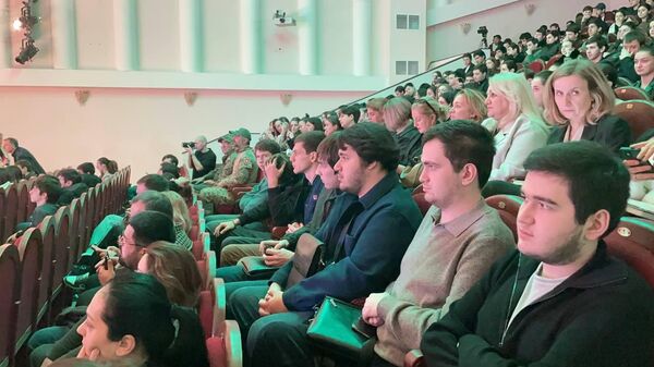 Премьера документального фильма Абхазы на Донбассе прошла в АГУ - Sputnik Абхазия