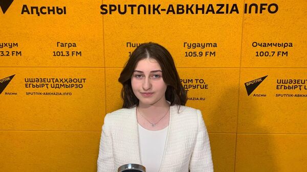 Как стать умным? Интервью с полуфиналисткой передачи Умницы и умники - Sputnik Абхазия