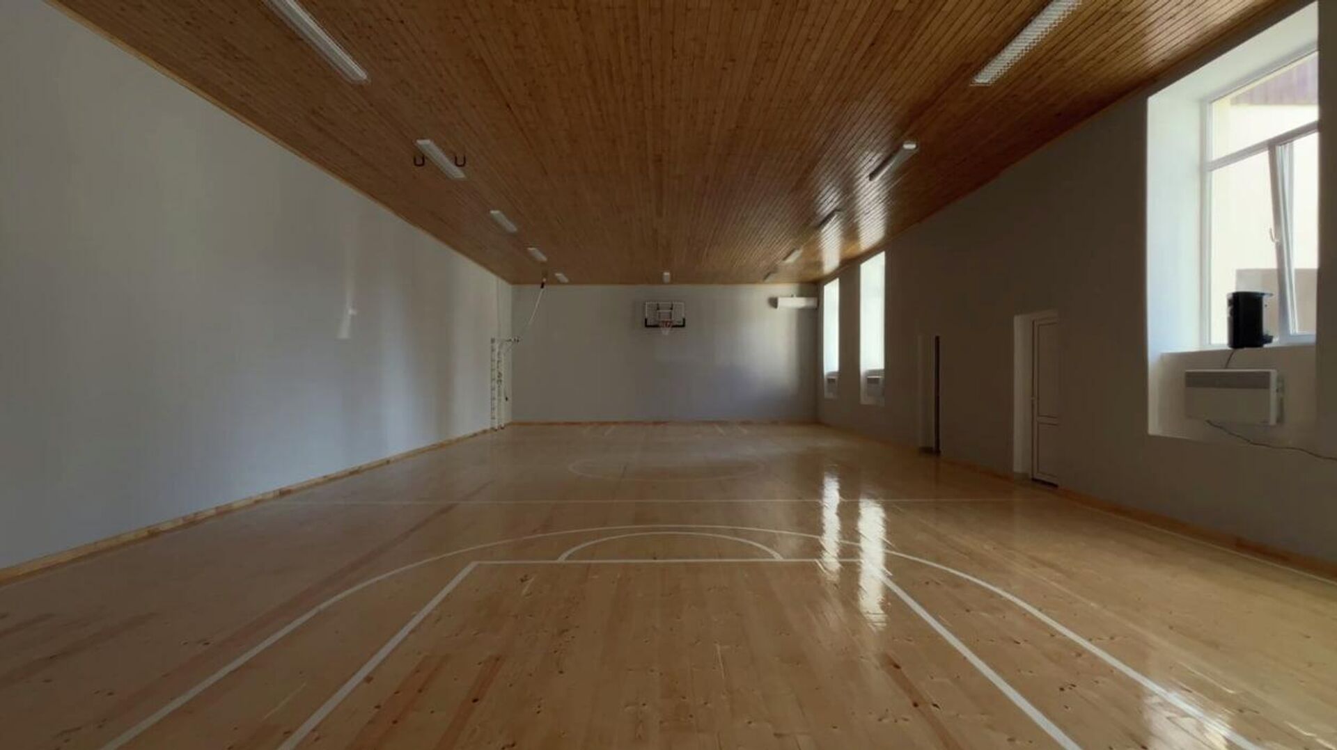 Спортзал в сухумской школе №14 Спортзал в сухумской школе №14 - Sputnik Абхазия, 1920, 18.11.2025