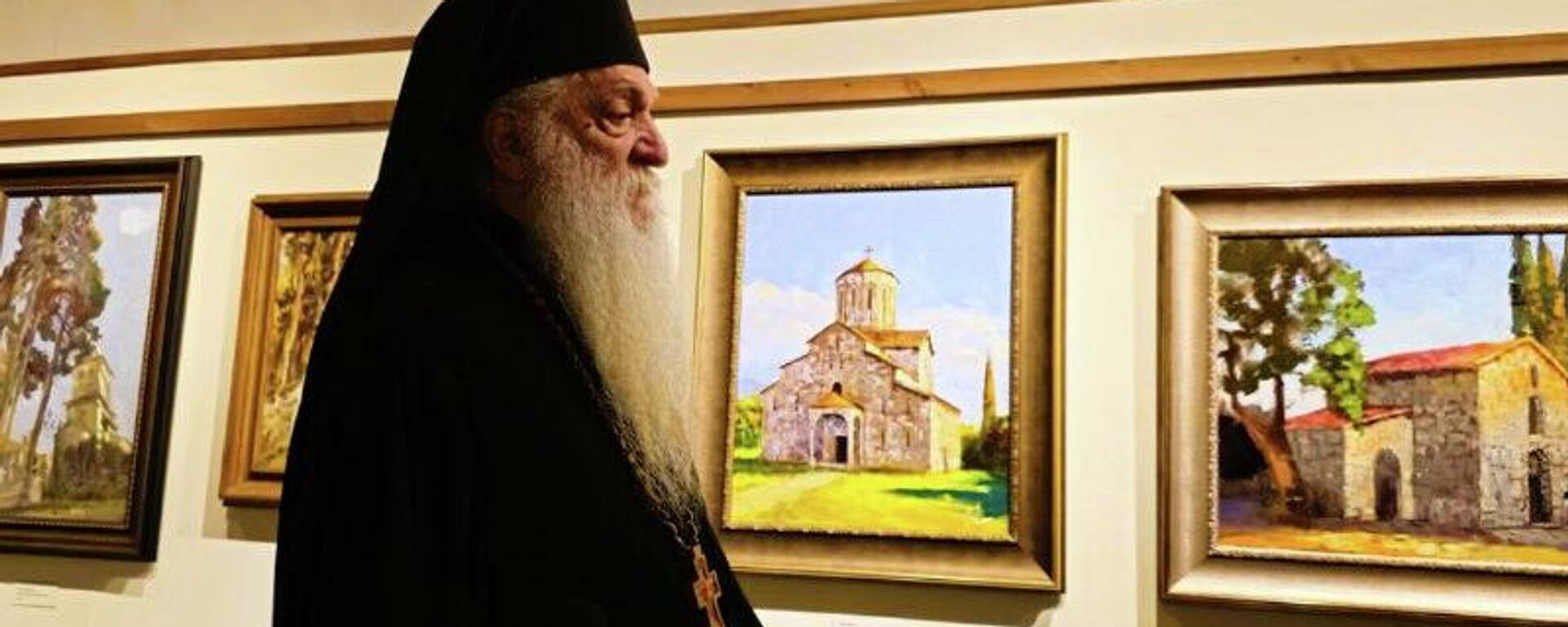 Выставка картин из коллекции Каманского монастыря Отражение небесного в земном открылась музее Двор Постникова в Пскове - Sputnik Абхазия, 1920, 18.11.2025