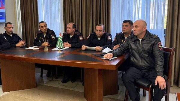 Аԥсны Аҩнуҵҟатәи аусқәа рминистрра Амҩатә ԥҟарақәа реилагарақәа автоматтә ҭаҩра аус адулареи ахылаԥшреи рзы аҟәша анапхгаҩ ҿыц даҭоуп - Sputnik Абхазия