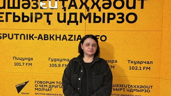 Аԥсуа театр ақәыргыламҭа ҿыци Уфаҟа агастрольқәеи: арежиссиор лыҿцәажәара - Sputnik Аҧсны