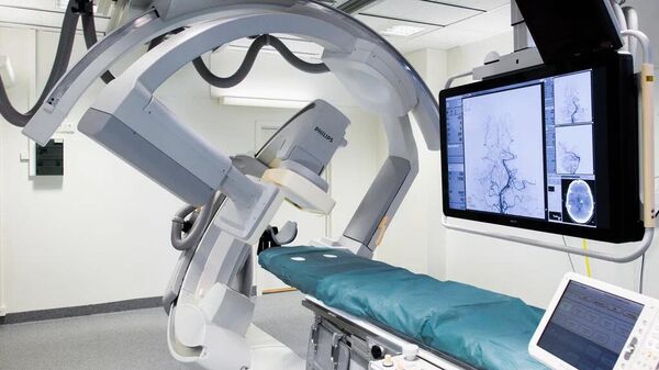 Абхазские и российские врачи провели операции с использованием ангиографа - Sputnik Абхазия