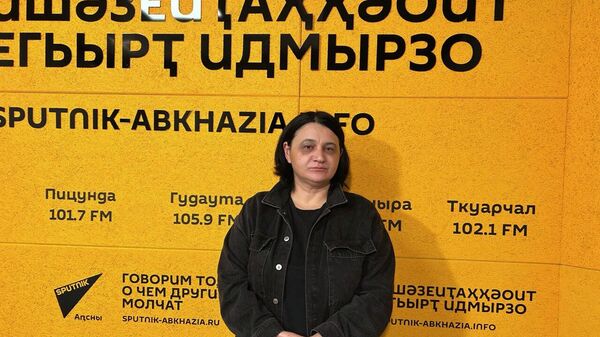 Аргәынԥҳа дазааҭгылеит аспектакль ҿыци агастрольқәеи ртәы - Sputnik Аҧсны