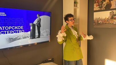 Мастер-классы по риторике и студтуризму состоялись в представительстве ДВФМ в АГУ