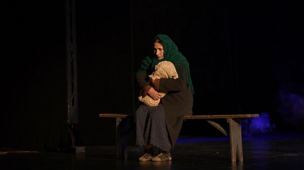 Премьера спектакля в абхазском театре Эшелон - Sputnik Аҧсны