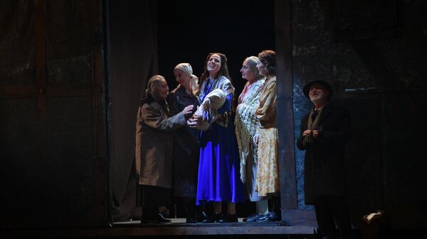 Премьера спектакля в абхазском театре Эшелон - Sputnik Абхазия