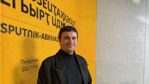 Новая старая песня: интервью с автором кавера Адунеи - Sputnik Абхазия