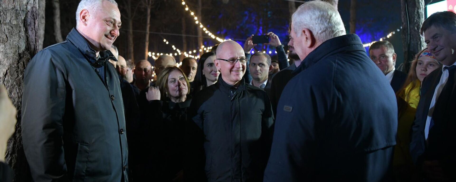 Бадра Гунба и Сергей Кириенко прибыли на фестиваль Ҭагалан агьама: афеихоа - Sputnik Абхазия, 1920, 30.11.2025