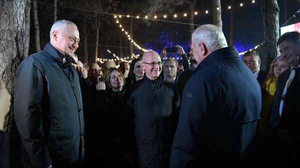 Бадра Гунба и Сергей Кириенко прибыли на фестиваль Ҭагалан агьама: афеихоа - Sputnik Абхазия