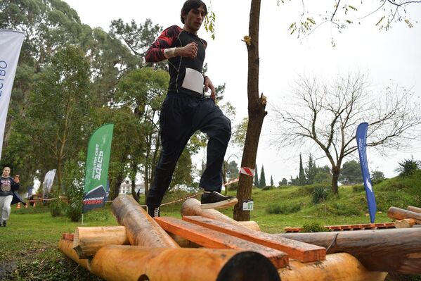 Дождливая погода не помешала участникам показать хорошие результаты - Sputnik Абхазия