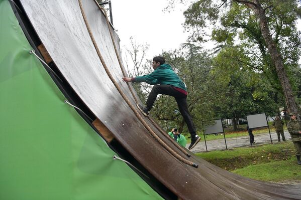 Участники соревнований отмечали, что новая площадка станет местом для тренировок и проведения различных спортивных мероприятий - Sputnik Абхазия
