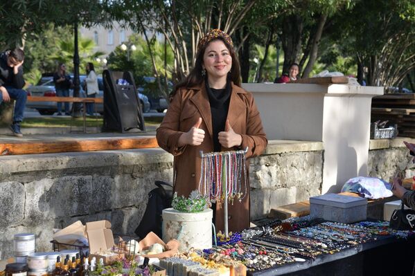 Многие мастера представили изделия ручной работы - Sputnik Абхазия